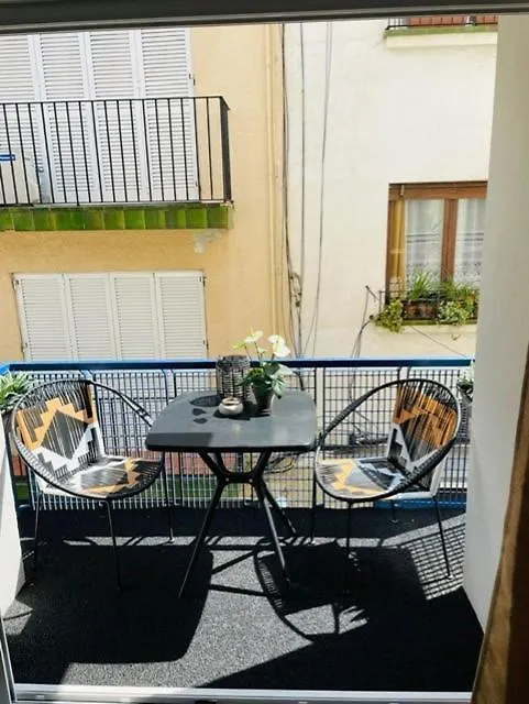 Stunning 2 Bedroom Apartment With Great Design Sitges Centre Beach スペイン